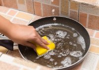 Tai hại sai lầm khi dùng chảo chống dính đang hại cả gia đình nhà nào cũng mắc