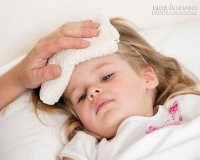 Mẹo hạ sốt nhanh cho con bố mẹ không cần dùng thuốc