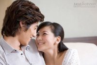 5 năm sau ngày cưới tôi mới biết lý do chồng mang ga giường đi giặt ngay đêm tân hôn