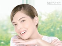 Chỉ cần chấm 1 giọt tinh dầu này, mụn trứng cá lâu năm đến đâu cũng lép xẹp ngay lập tức !