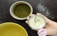 Da bật tông nhanh hơn tắm trắng nhờ dùng bột đậu xanh