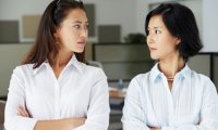 Màn đáp trả của cô con dâu tương lai khiến mẹ chồng đại gia cứng họng: Nhà con nghèo nhưng không đến nỗi tự ý theo trai về mà chẳng được đưa rước đàng hoàng đâu bác