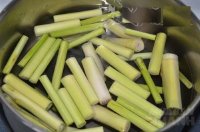 1 củ sả – 2 công thức se nhỏ lỗ chân lông, dưỡng da, trị gàu xuất sắc không thua bất kì mỹ phẩm bạc triệu nào
