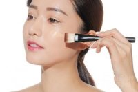 Bí kíp hoàn hảo đánh phấn nước kem nền ăn da không bị khô mốc