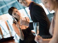 Cạn lời trước cuộc tung hứng khó tin giữa vợ và bồ