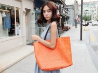 8 Cách phân biệt túi xách, cặp da, ví da thật giả