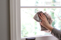 [Mẹo] - 5 mẹo đơn giản lau sạch cửa kính