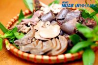 Mẹo luộc lòng lợn sao cho trắng và giòn