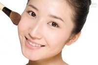 Tạm biệt nỗi lo trang điểm mặt mốc khi chuyển mùa