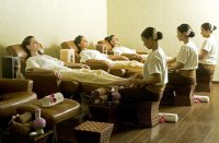 Công dụng của ghế foot massage - ghế massage chân trong ngành spa