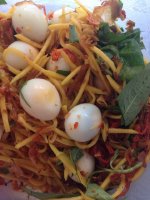Trào lưu ăn vặt trứng cút lắc gây sốt giới sành ăn Bình Thạnh