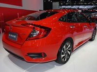 Giá lăn bánh Honda Civic 1.8E 2018 nhập khẩu Thái Lan