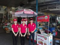 Anna Uniforms thiết ké và may gia công áo thun đồng phục cho nhãn hàng Gà Chế Biến Sẵn 99
