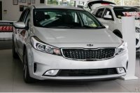 So sánh Hyundai Elantra 2018 và KIA Cerato 2018