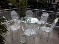 Những mẫu bàn ghế phù hợp với quán cafe ngoài trời