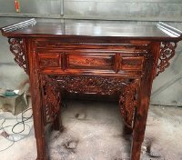 Nơi chọn mua bàn thờ gia tiên mẫu đẹp giá rẻ tại TPHCM