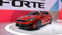 Thuê xe Kia tự lái giá rẻ - Kia Forte