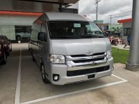 Giá xe Toyota Hiace 2019