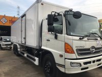 Giá xe tải Hino 16 tấn thùng đông lạnh