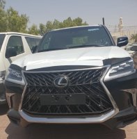 Tìm hiểu chi tiết xe Lexus LX570 MBS SuperSports 2018