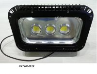 Đèn pha led 150W thấu kính tán quang
