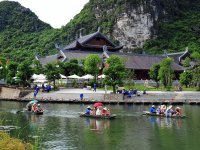 Tour du lịch Bái Đính Tràng An 1 ngày của Tour Sinhcafe