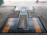 Cầu nâng 1 trụ rửa xe ô tô ấn độ lắp âm nền kiểu chữ i - Tahico