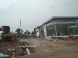 Không ép cọc, xây móng tạm bợ, chủ nhà sống trong nổi lo nhà sập