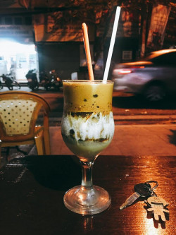 Review hàng quán ăn uống Hà Nội