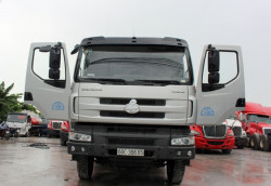 Xe tải ben Chenglong 4 chân nhập khẩu