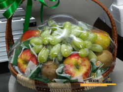 Giỏ trái cây quà tặng vợ ngày 20 tháng 10