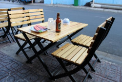 Lý do chọn bàn ghế gỗ khung sắt cho quán cafe, quán ăn