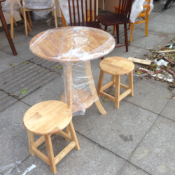 Lý do bàn ghế gỗ cho kinh doanh quán cafe