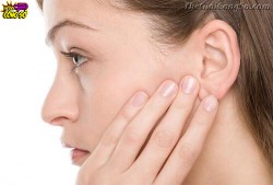 5 sai lầm gây hại đến đôi tai của bạn