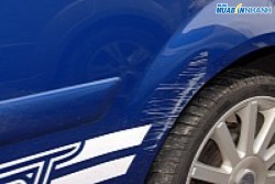 Cách loại bỏ vết xước ở xe hơi