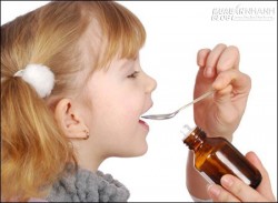 Cách cho trẻ uống thuốc
