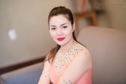 Ngọc Anh tái xuất sau scandal báo chí 'dìm hàng'