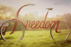 25 tuổi, có lẽ em đã qua cái tuổi yêu đương cuồng vội…