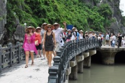 Làm gì để vừa đi chơi, vừa kiếm ra tiền?