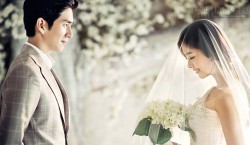 Không lấy anh, anh sẽ cưới vợ đấy!