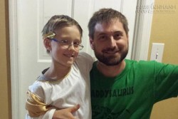 Ông bố viết thư xin lỗi các bà mẹ nội trợ trên toàn thế giới