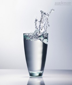 Ly nước này nặng bao nhiêu