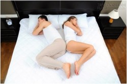 Làm sao để thổ lộ ý muốn riêng tư khi đang chiến tranh lạnh?