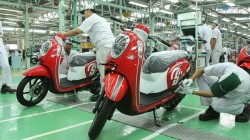 Xe ga thông minh Honda Scoopy ESP có giá 27 triệu đồng