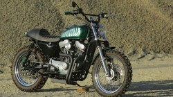 Nữ nhà báo biến Harley-Davidson Sportster thành xe scrambler