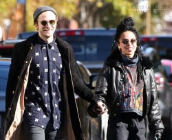 Robert Pattinson muốn mời Kristen đến đám cưới để bù đắp