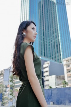 Làm dịu tuần làm việc nắng nóng với sắc xanh olive thời thượng