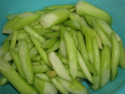 Mẹo sơ chế khoai sọ, dọc mùng không bị ngứa