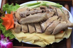 Mẹo hay để luộc vịt thơm ngon và hết mùi hôi