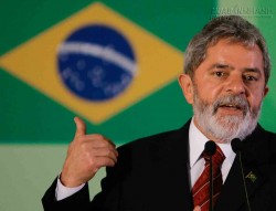TỪ CHÚ BÉ ĐÁNH GIÀY THÀNH TỔNG THỐNG BRAZIL